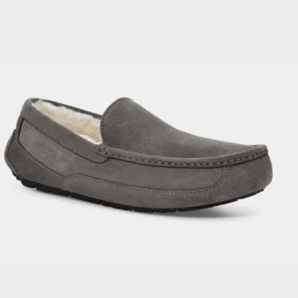 Unisex Ugg Ascot Slipper in Gray, Size 8, New In Box - Picture 1 of 9